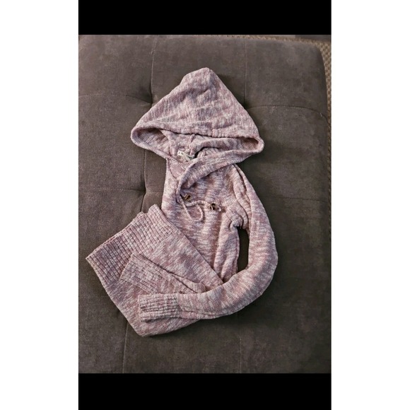 Womens Ruffhem Sweater Size Small - Picture 2 of 12